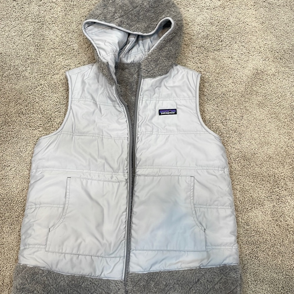 PATAGONIA REVERSABLE VEST